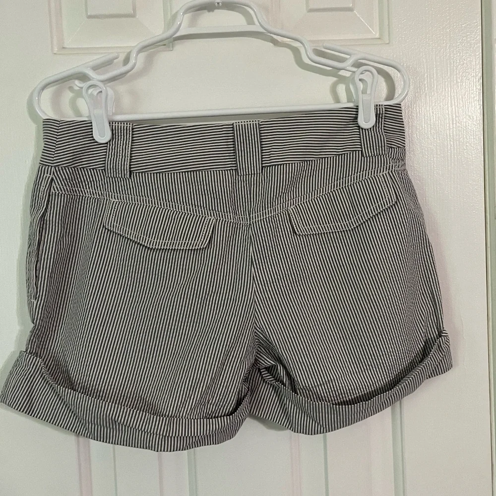 J.Crew Womens City Fit Cuffed Shorts White Blue Stripe Size 6